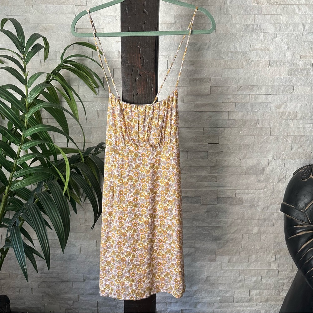 Le Lis Open Back Mini Dress Retro Floral Babydoll Spaghetti Strap Size Small